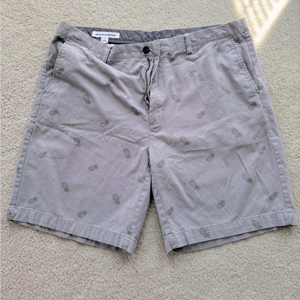 Grey men slim shorts